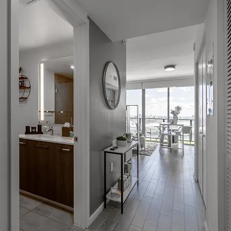 Tr Miami 2 Bedroom, 1 Bedroom, And Studio Condos With Balconies Exterior photo