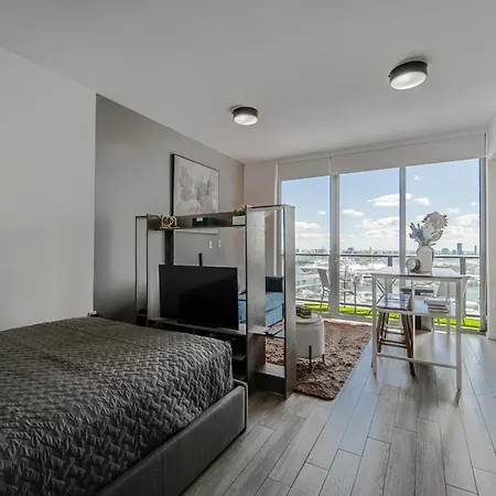 Tr Miami 2 Bedroom, 1 Bedroom, And Studio Condos With Balconies Exterior photo